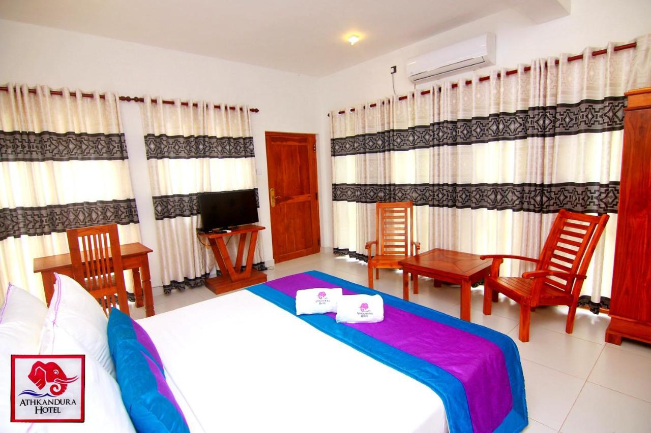 Athkandura Hotel Habarana Esterno foto